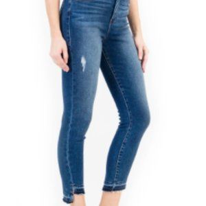 Level 99, Elle High Rise, Size 31